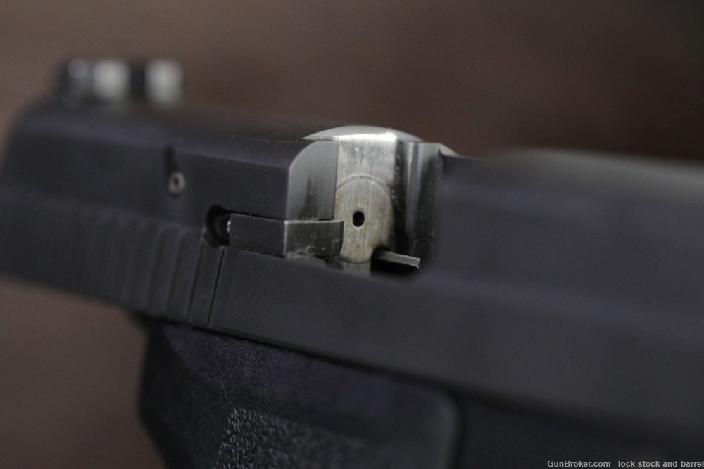 Sig Sauer Model P239 P-239 9mm Luger Semi-Automatic Pistol w/ Case -img-25