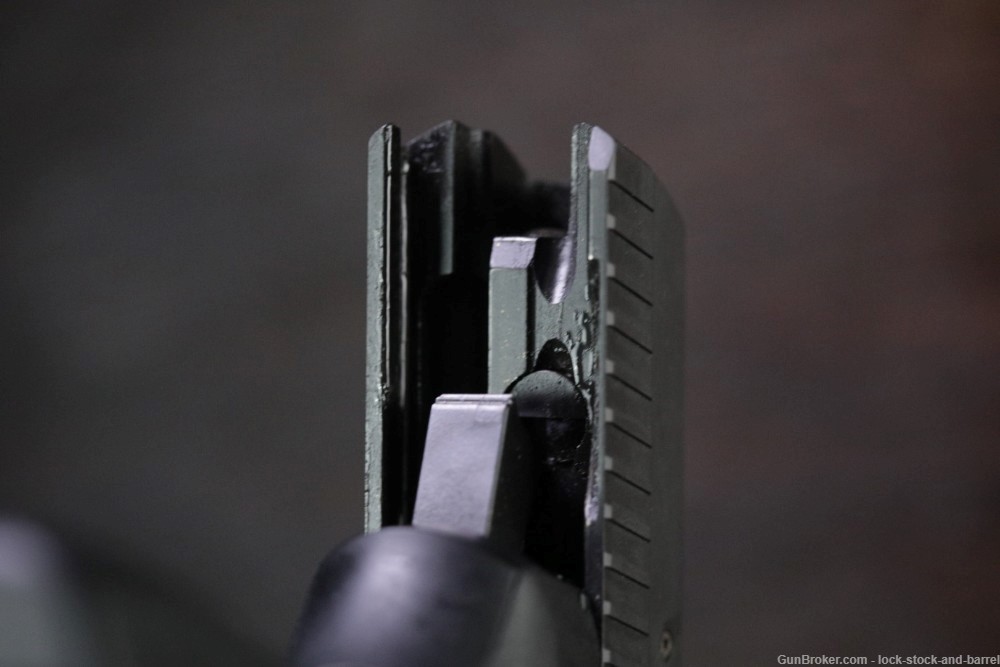 Sig Sauer Model P239 P-239 9mm Luger Semi-Automatic Pistol w/ Case -img-15