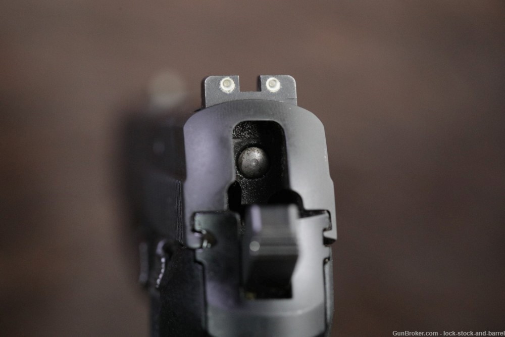 Sig Sauer Model P239 P-239 9mm Luger Semi-Automatic Pistol w/ Case -img-20