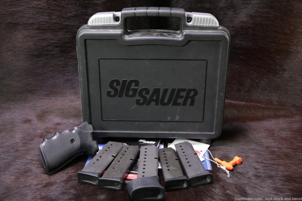 Sig Sauer Model P239 P-239 9mm Luger Semi-Automatic Pistol w/ Case -img-23