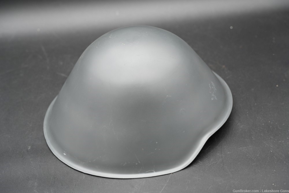 East German Military Helmet   MINT-img-3