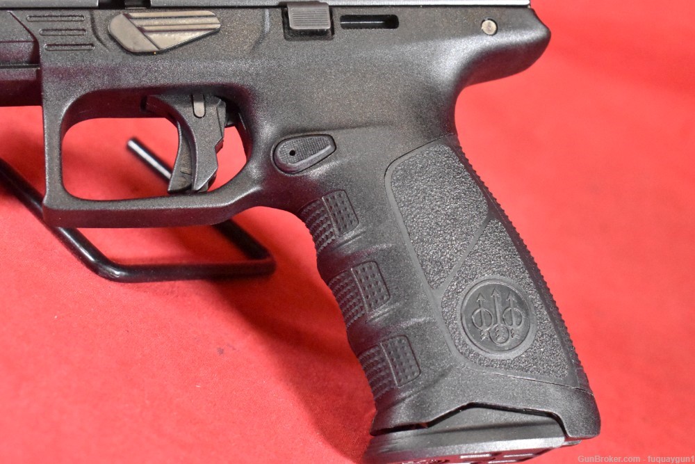 Beretta APX 9mm 4" 2017 MFG APX -img-12