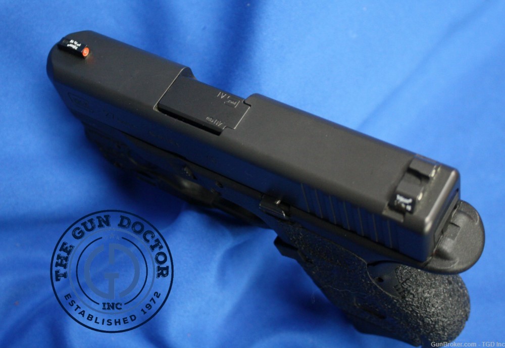 Glock G27 Gen-4 40S&W  with Trijicon HD sights & Stream light TLR-6-img-2