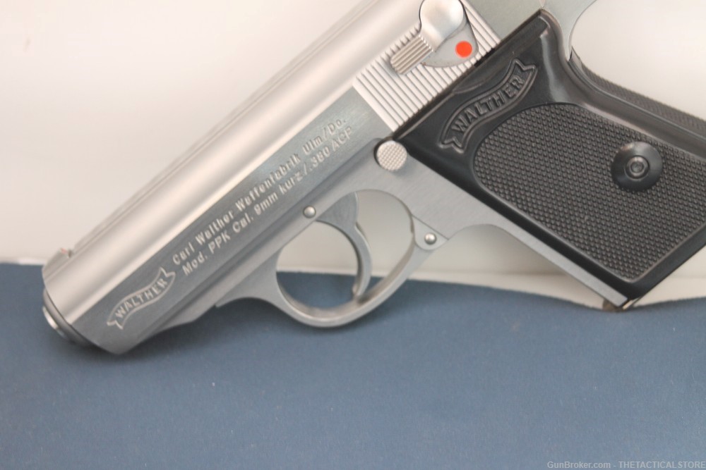 STAINLESS STEEL,WALTHER PPK IN .380, WITH HARD CASE TWO MAGS.-img-5