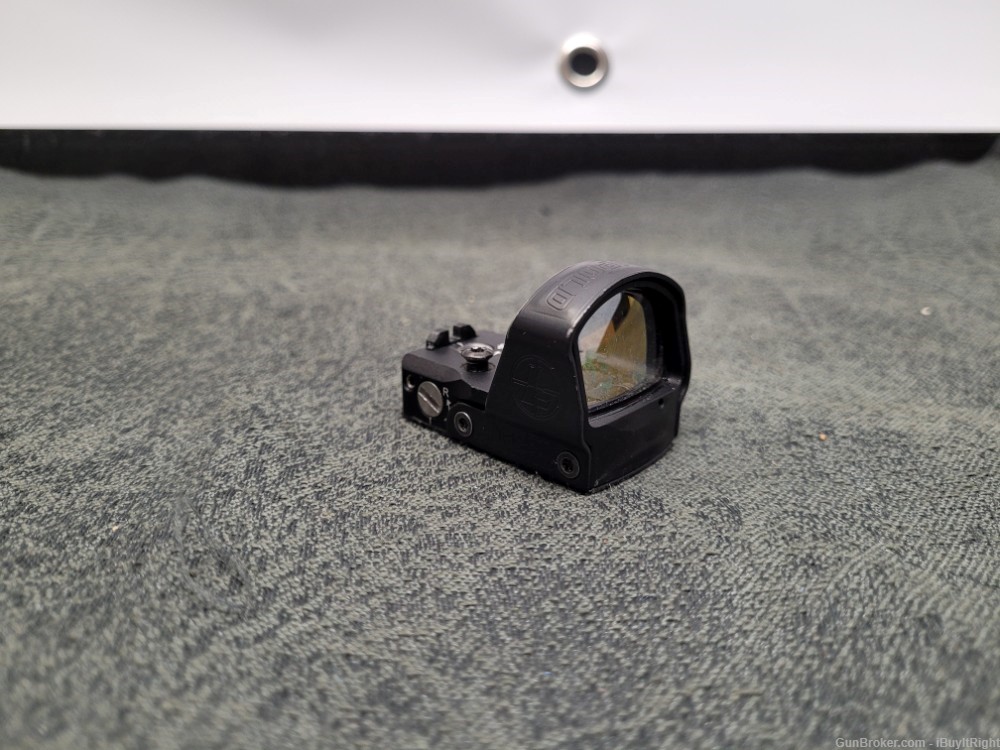 Leupold DeltaPoint Pro DP-Pro Red Dot Sight-img-1