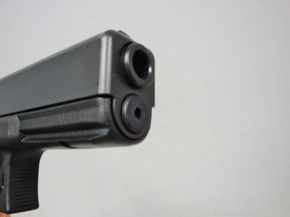 Glock 17 Gen4 9MM Pistol w/ 3 Hi-Cap Mags 99% LIKE NEW!-img-12