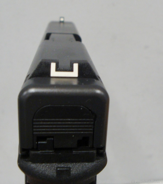 Glock 17 Gen4 9MM Pistol w/ 3 Hi-Cap Mags 99% LIKE NEW!-img-9