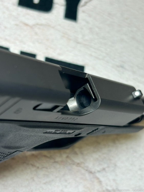 Glock 42 - G42  - 3.25" 380 ACP Pistol w/Box - VGC! PENNY! NR! .01-img-6