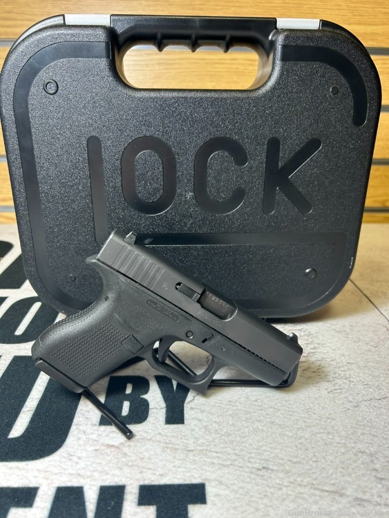 Glock 42 - G42  - 3.25" 380 ACP Pistol w/Box - VGC! PENNY! NR! .01-img-1
