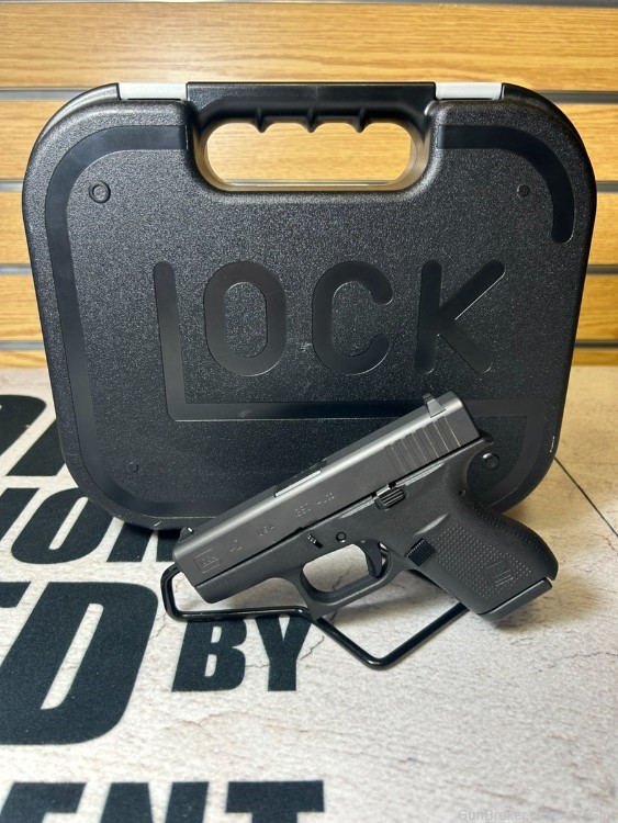 Glock 42 - G42  - 3.25" 380 ACP Pistol w/Box - VGC! PENNY! NR! .01-img-0
