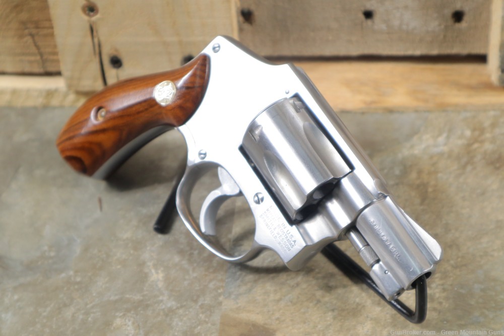 Collectible Smith & Wesson 640 .38Spl Penny Bid NO RESERVE-img-2