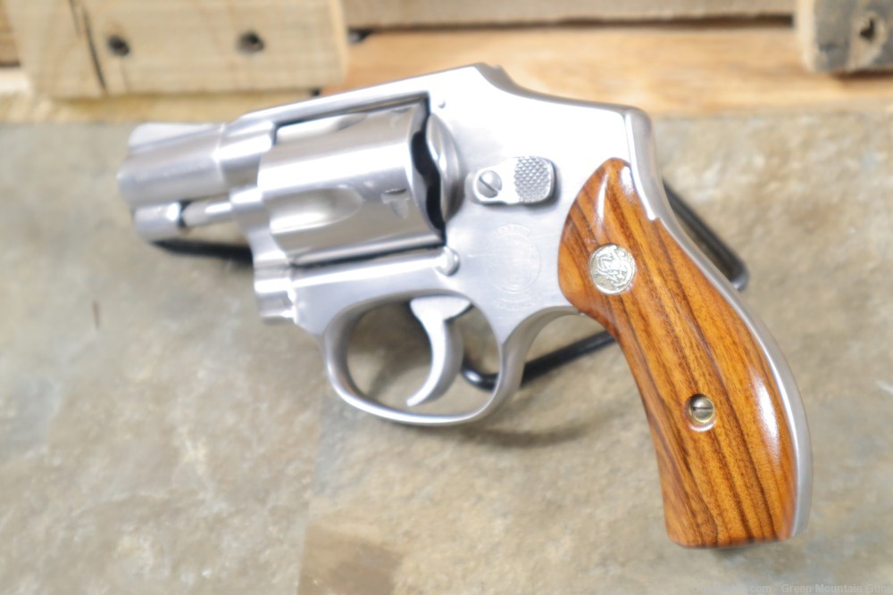 Collectible Smith & Wesson 640 .38Spl Penny Bid NO RESERVE-img-4