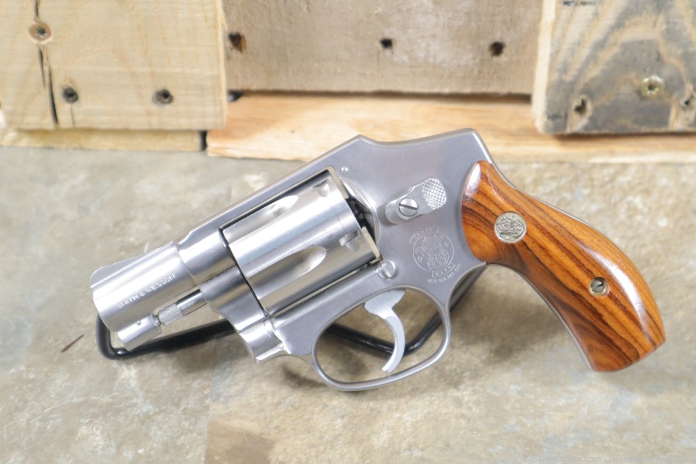 Collectible Smith & Wesson 640 .38Spl Penny Bid NO RESERVE-img-0