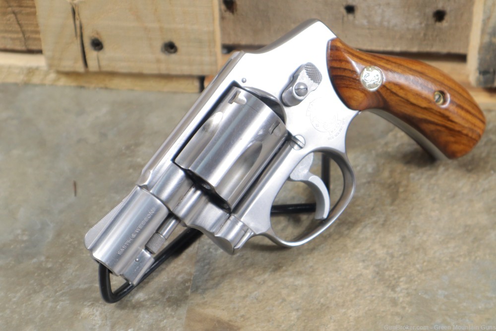 Collectible Smith & Wesson 640 .38Spl Penny Bid NO RESERVE-img-3
