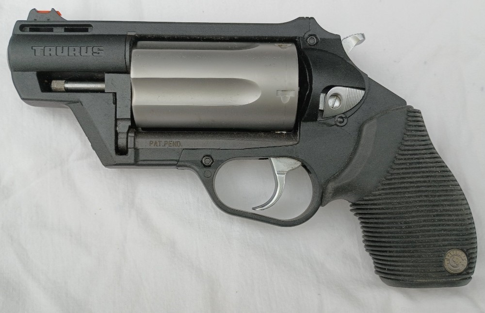 Taurus Judge Public Defender Poly 410 GA / 45 Colt-img-0