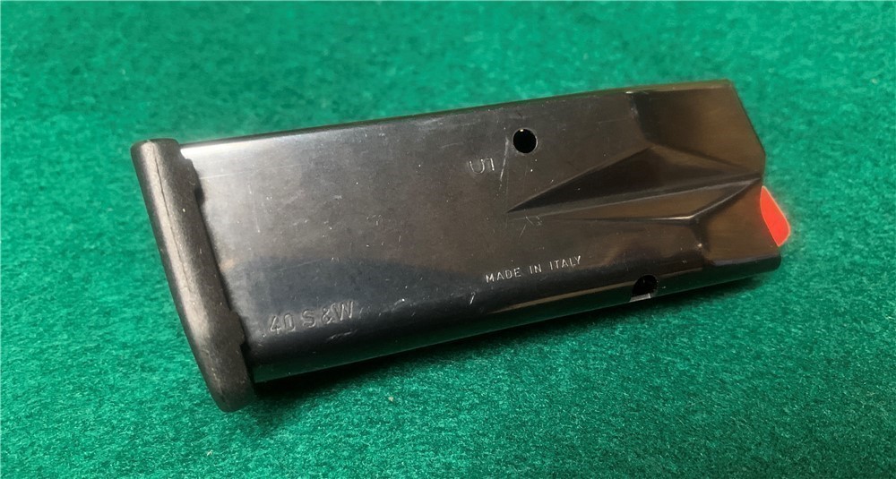 Factory Smith and Wesson SW99 8rd 40 cal magazine-img-1