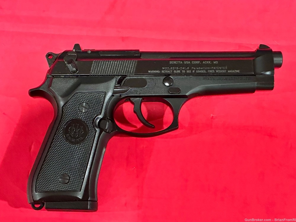 Beretta 92FS Semi-Automatic 9mm Pistol      **Free Shipping**-img-1