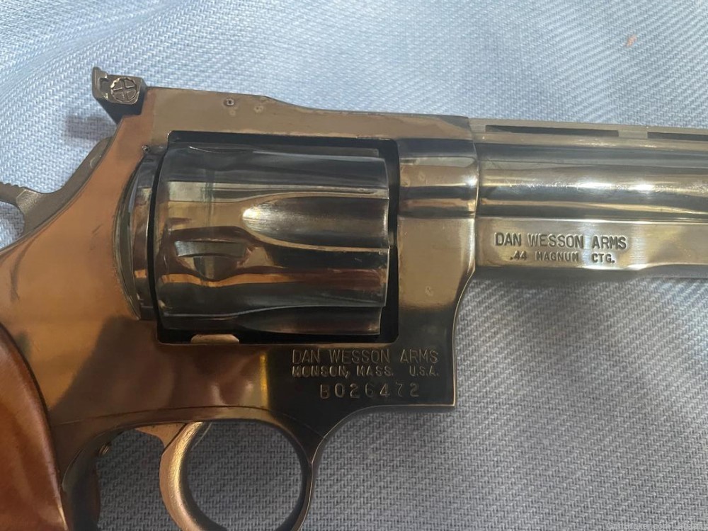 Dan Wesson 8" 44 Mag Revolver-img-3