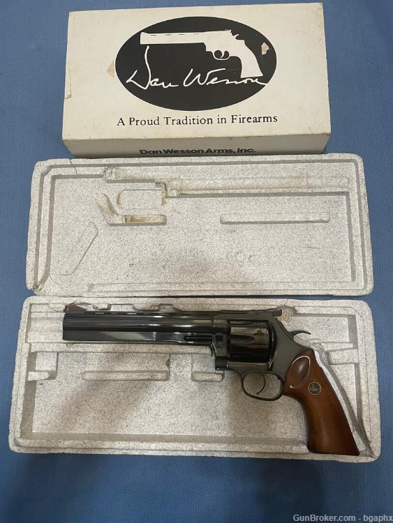 Dan Wesson 8" 44 Mag Revolver-img-0