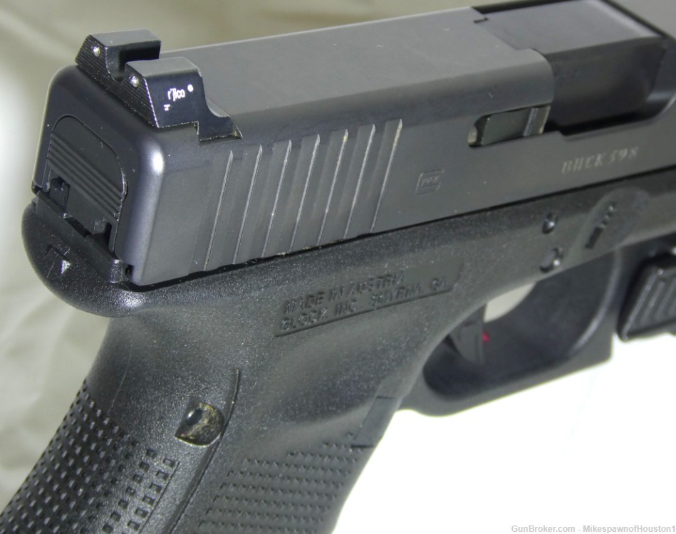 Glock 19 Gen 4 9MM Semi Auto Pistol w/Compensator & Crimson Trace Light-img-14