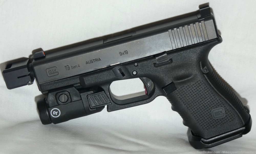 Glock 19 Gen 4 9MM Semi Auto Pistol w/Compensator & Crimson Trace Light-img-2