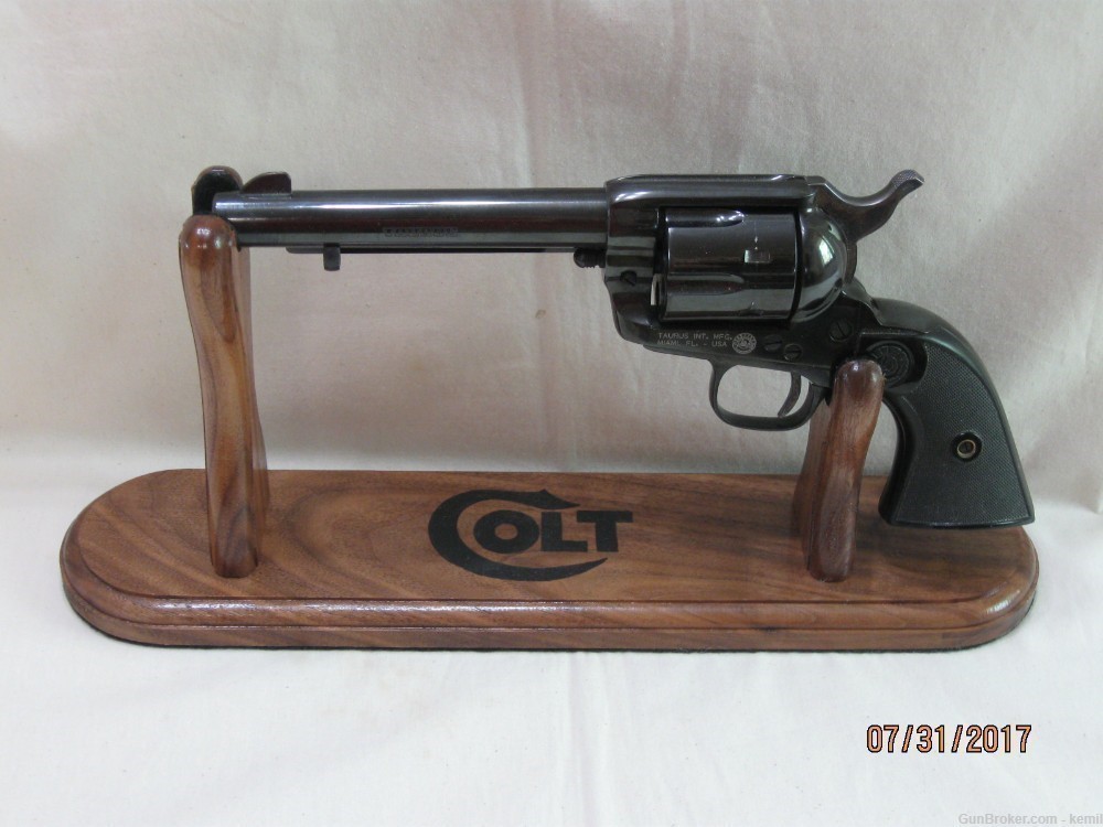 Colt SAA 7 1/2 gun stand-img-0