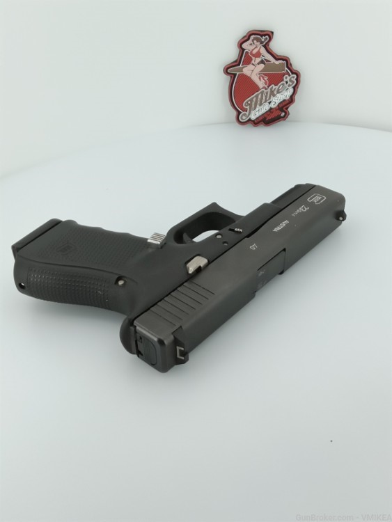 Used Glock 23 Gen4 in the box 3 mags-img-4