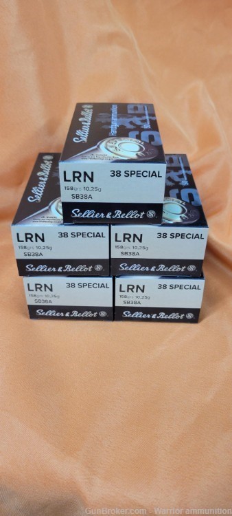 250 rds Sellier and Bellot .38 Special 158 grain LRN Lead Round Nose-img-0