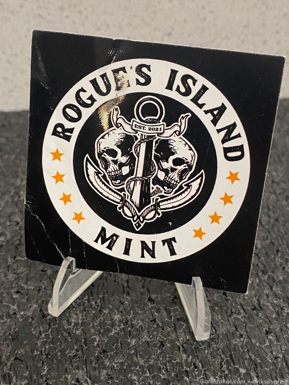 Awesome Rare Limited Mintage Rogue Island 2 Troy Ounce Silver Medusa-img-3