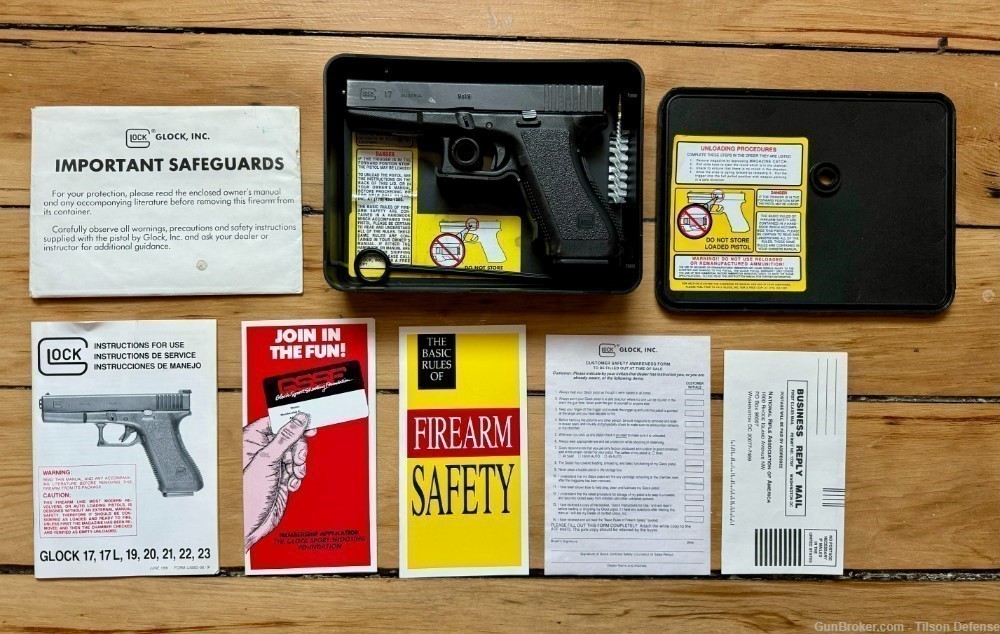 Glock 17 GEN 2 - 9mm Pistol - PRE BAN Mfg 1993 w/ PRE BAN Magazine!-img-0