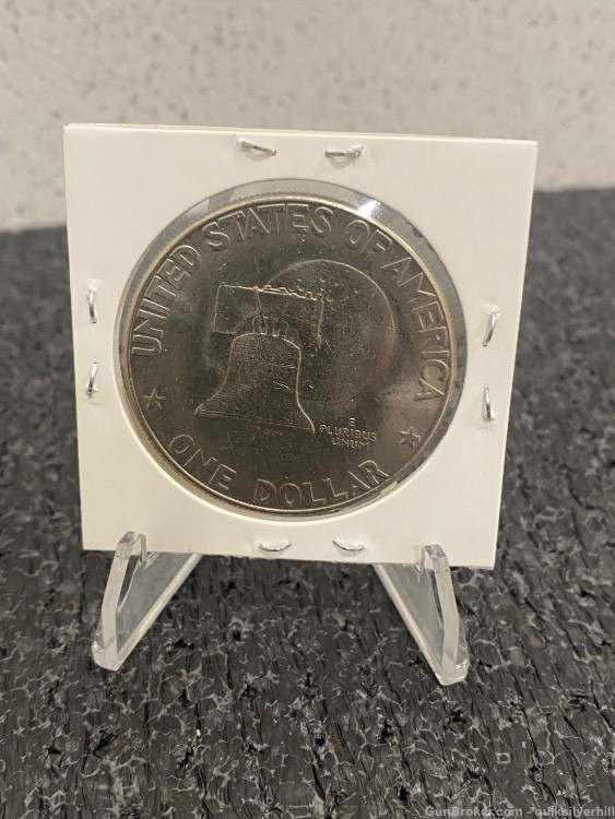 Beautiful 1776-1976 D Bicentennial Dwight “Ike” Eisenhower Dollar Coin-img-1