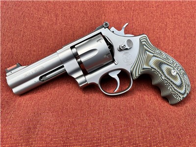 Smith & Wesson Model 625   Model of 1989 45acp  