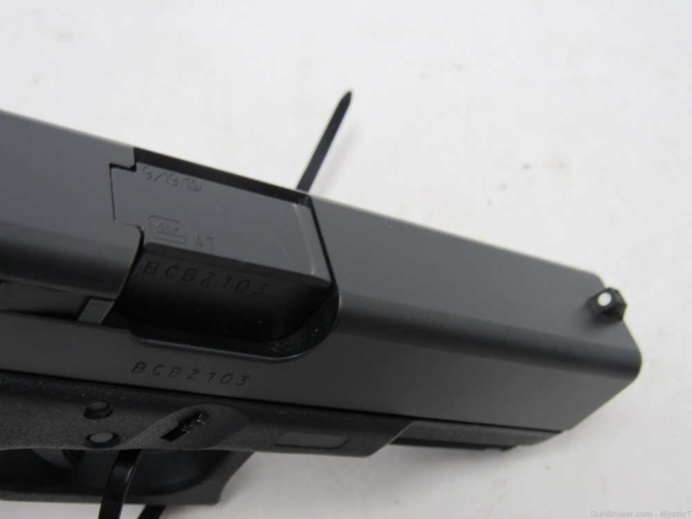 Glock 19 Gen 4 9mm $.01 Start No Reserve-img-16
