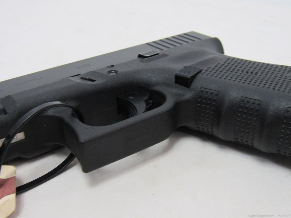 Glock 19 Gen 4 9mm $.01 Start No Reserve-img-5