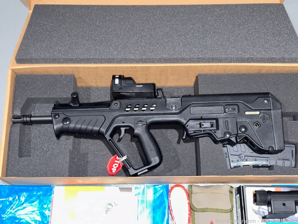 IWI TAVOR SAR IDF Model with Mepro M21 red dot and MX3 Magnifier COLLECTOR -img-6