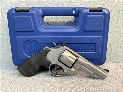 Smith & Wesson 627-5 Pro Series - 178014 - 357MAG - 4” - 8 Shot - 17418