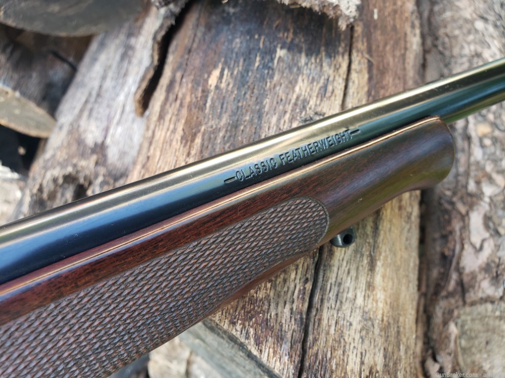 Winchester Model 70 Classic Featherweight .270 Leupold-img-9