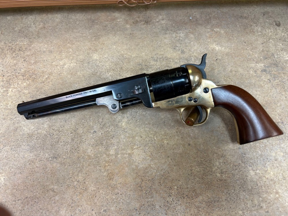 Filli Pietta Italy 1851 Navy .44 Cal Black Powder Revolver w/ Holster Belt-img-1