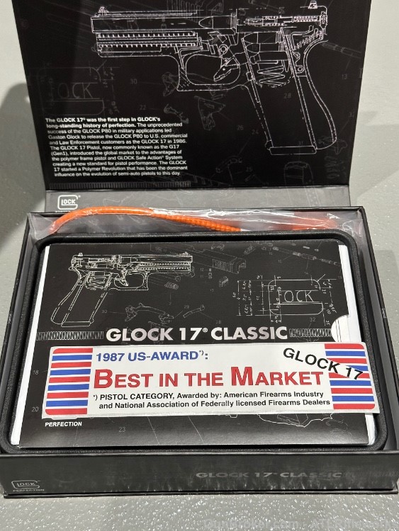 Glock 17 Classic Gen 1 Unique Serial number NEW!-img-5