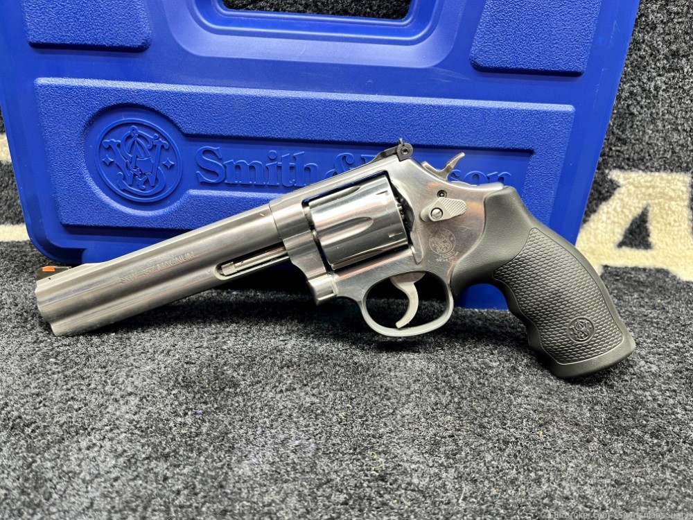 USED Smith & Wesson 686-6 in .357 Mag with a 6" Barrel and Holds 6 Rnds!-img-5