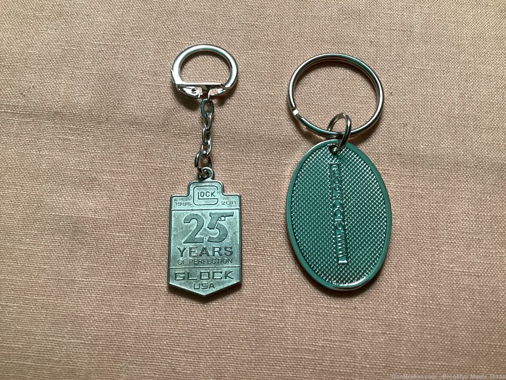 Glock 25 Year and Perfection Key Chains.-img-1