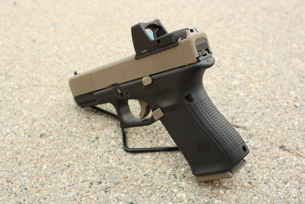 Glock 19 Gen 5 MOS 10rd & Trijicon RMR Custom Cerakote Magpul FDE NEW-img-10