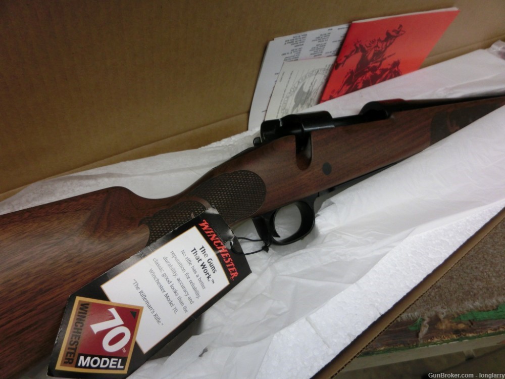 Winchester Model 70 CRF FEATHERWEIGHT- 300 WSM-img-0