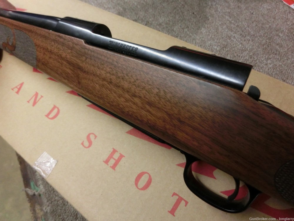 Winchester Model 70 CRF FEATHERWEIGHT- 300 WSM-img-10