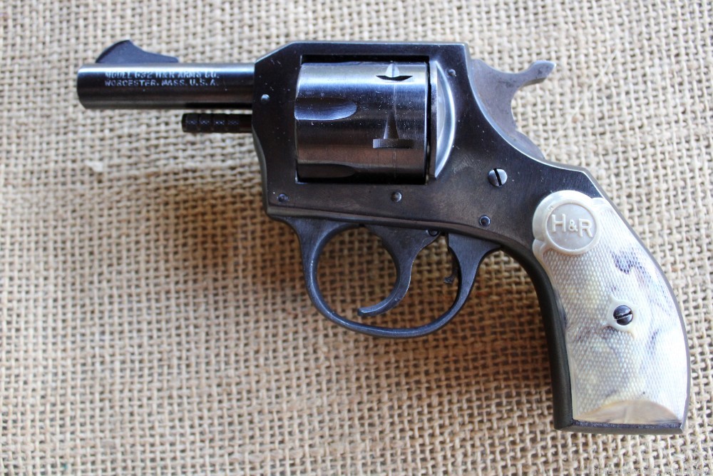 H&R Model 632 32 Cal Revolver GOOD CONDITION!-img-4
