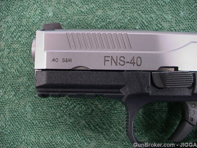 Used FNS  40 S&W-img-4