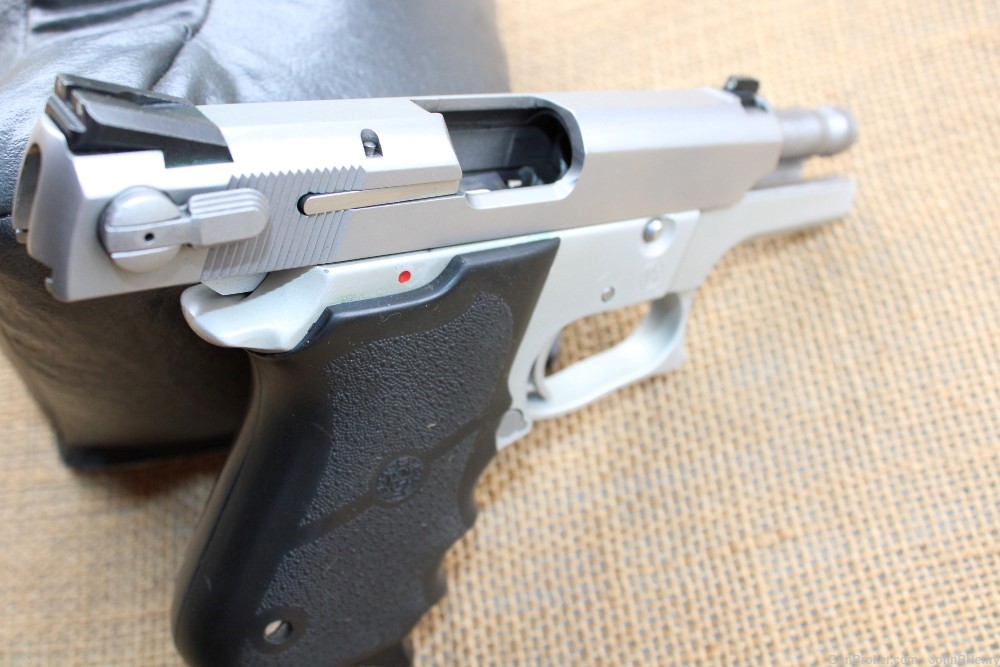 Smith & Wesson Model 6906 9mm Semi Auto Pistol -img-4