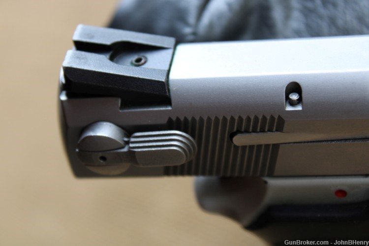 Smith & Wesson Model 6906 9mm Semi Auto Pistol -img-7