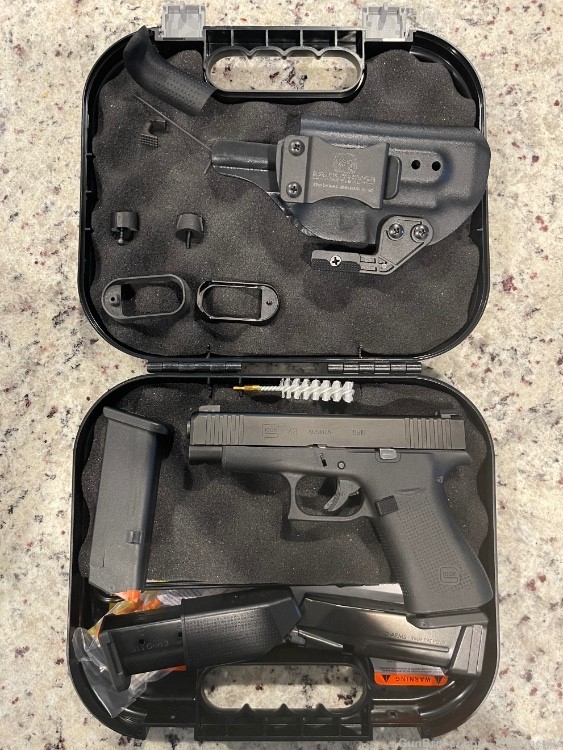 0.01 START Glock 48 w/ AmeriGlo Sights, Holster & Shield Arms Package-img-0