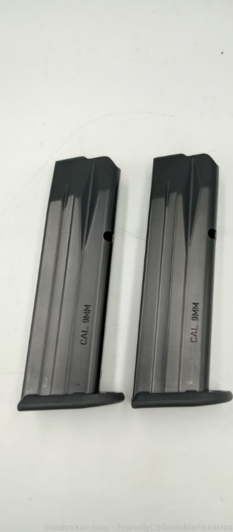 2 Walther PPQ 9mm Magazines 15rnds-img-9